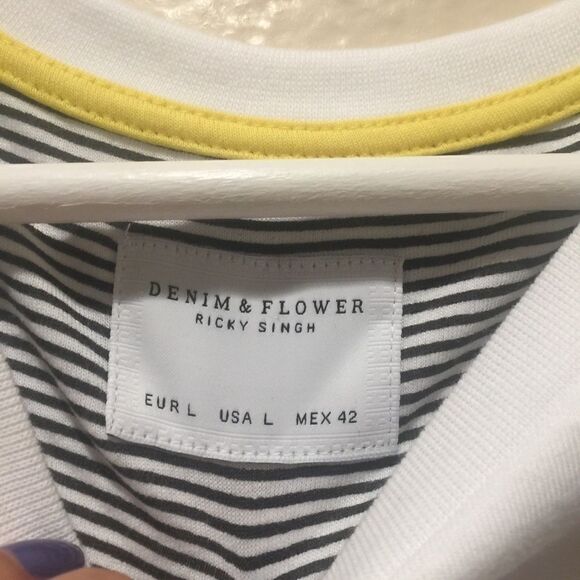 Denim & Flower Black Gray scale Soft Men’s Lg - Picture 2 of 4